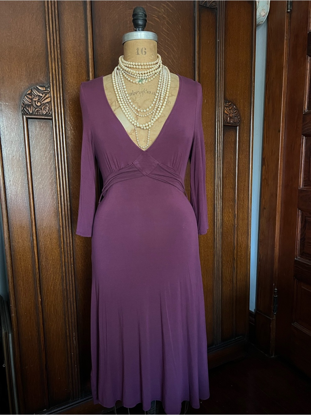 Vintage BCBGirls Plum V-Neck Midi Dress Size M